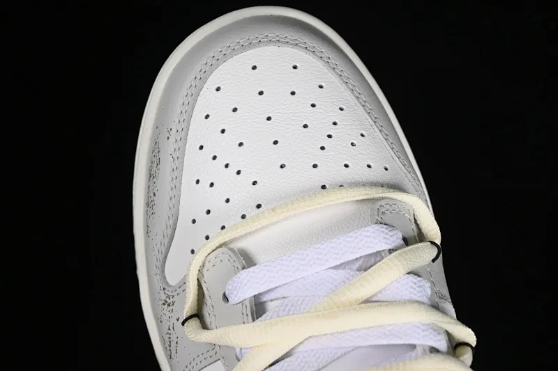 All Categories Nk SB Dunk Series Nk SB Dunk Low Low-top sneakers Nk Dunk Low SE Bubble Jellyfish Gray Island SB strap low-top casual sneakers FJ4188-100